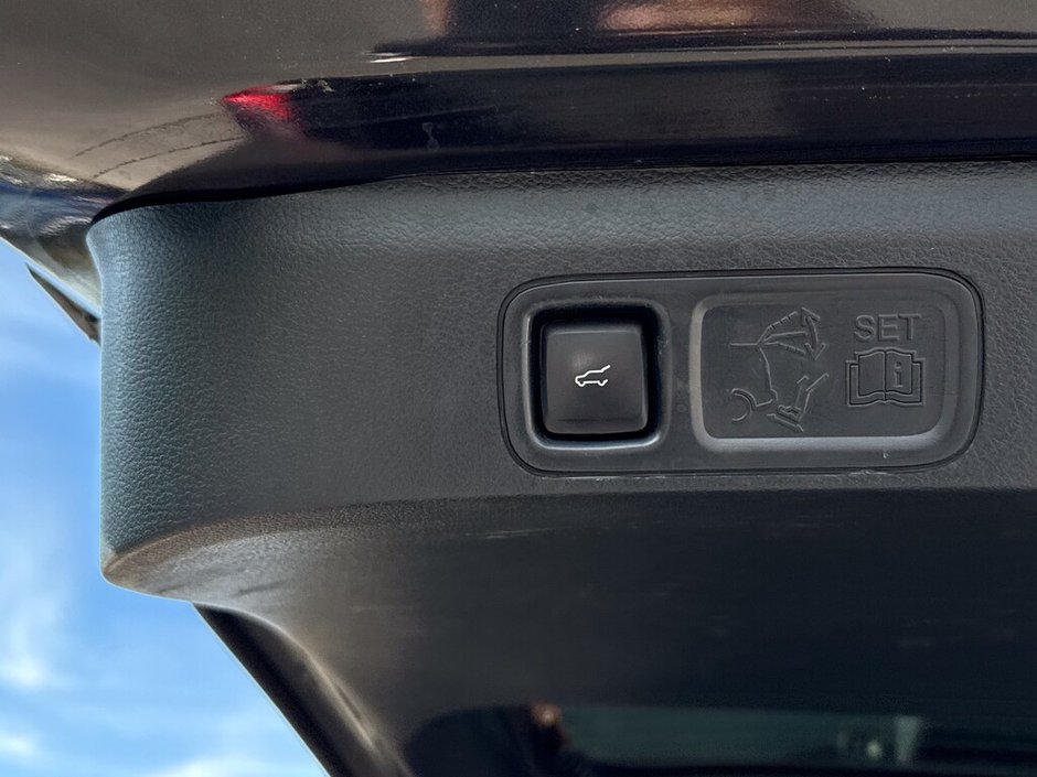 2022 Ford Expedition Platinum-15