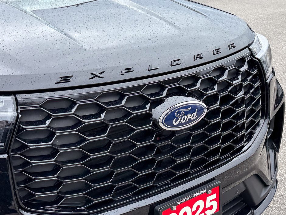 2025 Ford Explorer ST-Line-9
