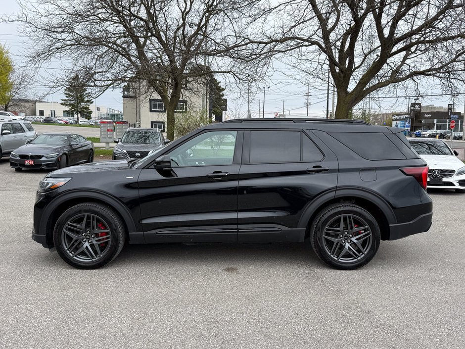 2025 Ford Explorer ST-Line-3