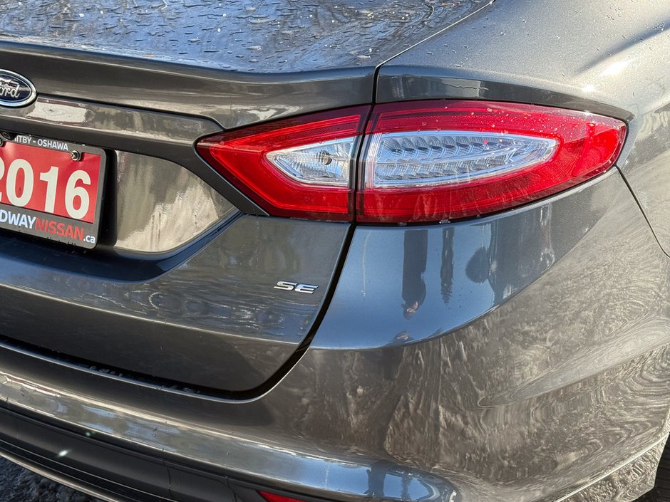 2016 Ford Fusion SE-10