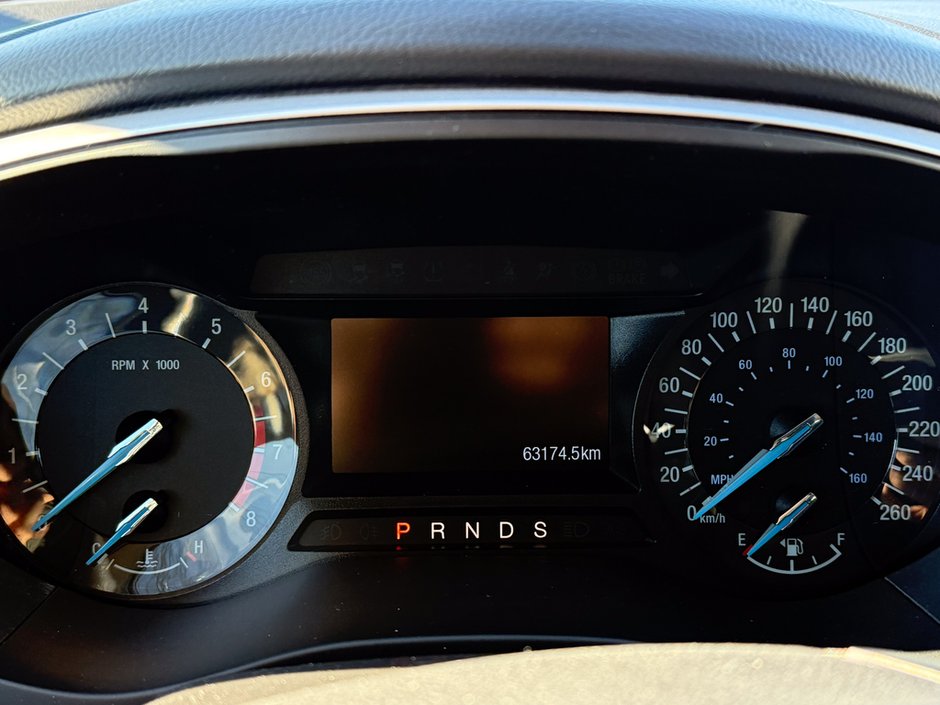 2016 Ford Fusion SE-23