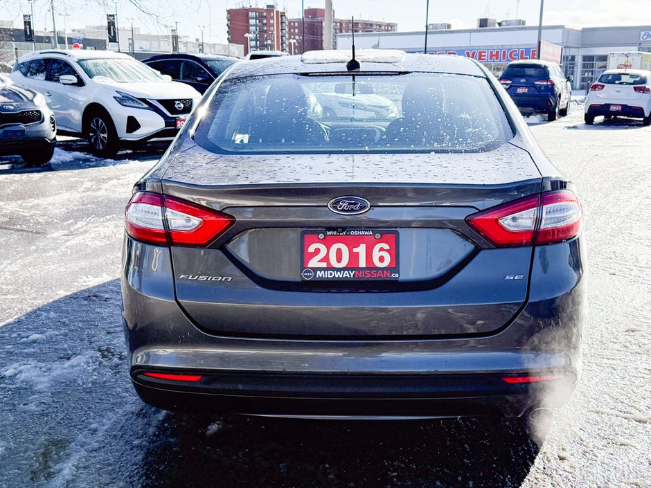 2016 Ford Fusion SE-5
