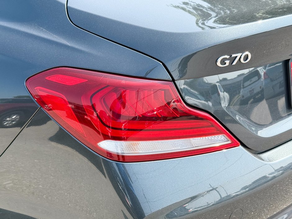 2021 GENESIS G70 2.0T Elite-12