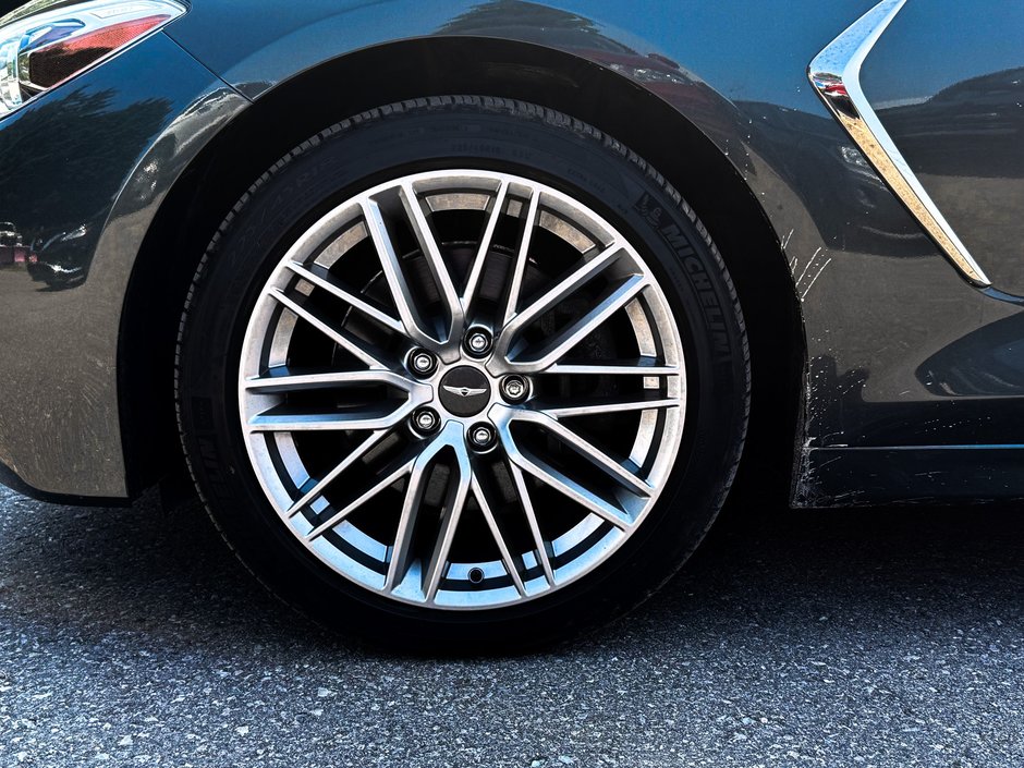 2021 GENESIS G70 2.0T Elite-11