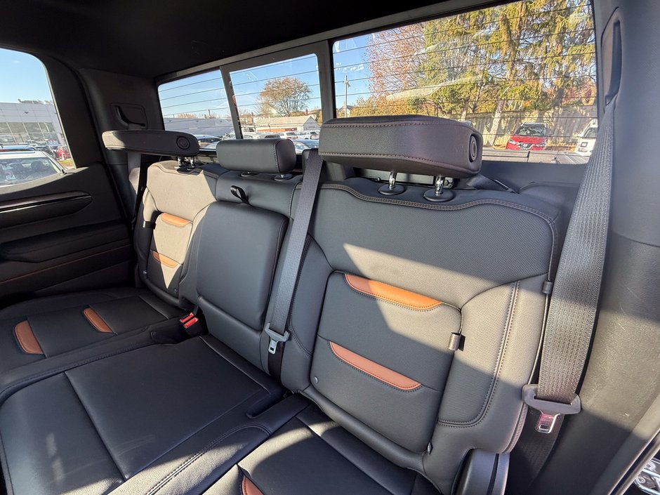 2024 GMC Sierra 1500 AT4-9