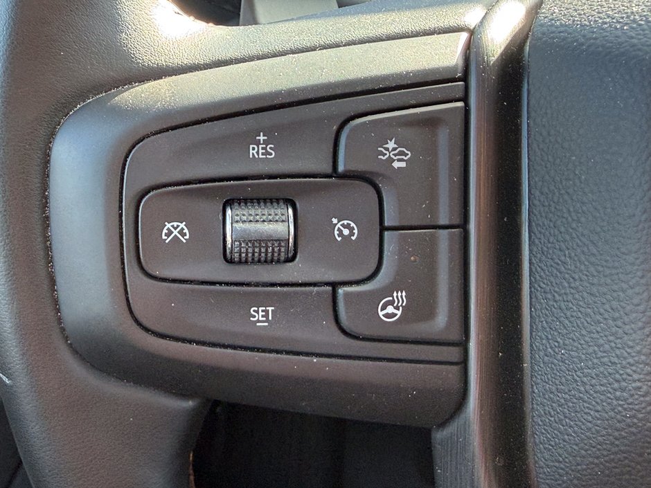 2024 GMC Sierra 1500 AT4-17