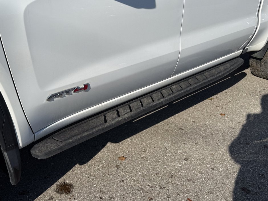 2025 GMC Sierra 1500 AT4-10