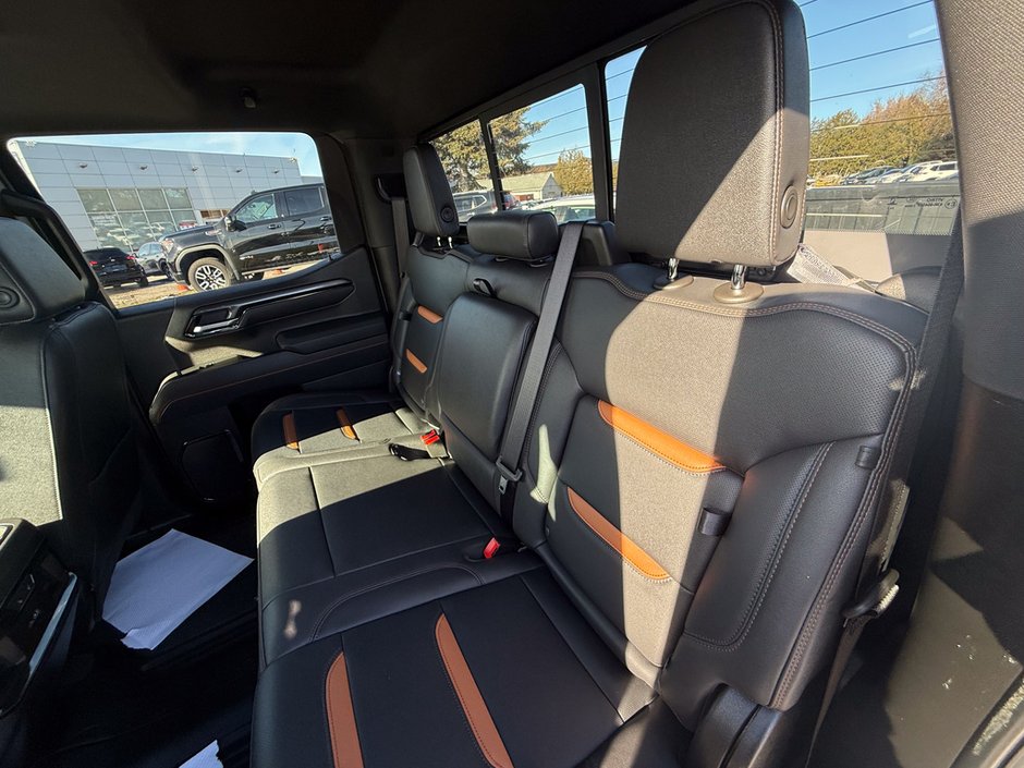 2025 GMC Sierra 1500 AT4-14