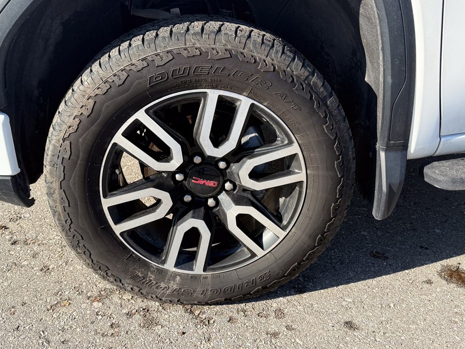 2025 GMC Sierra 1500 AT4-9