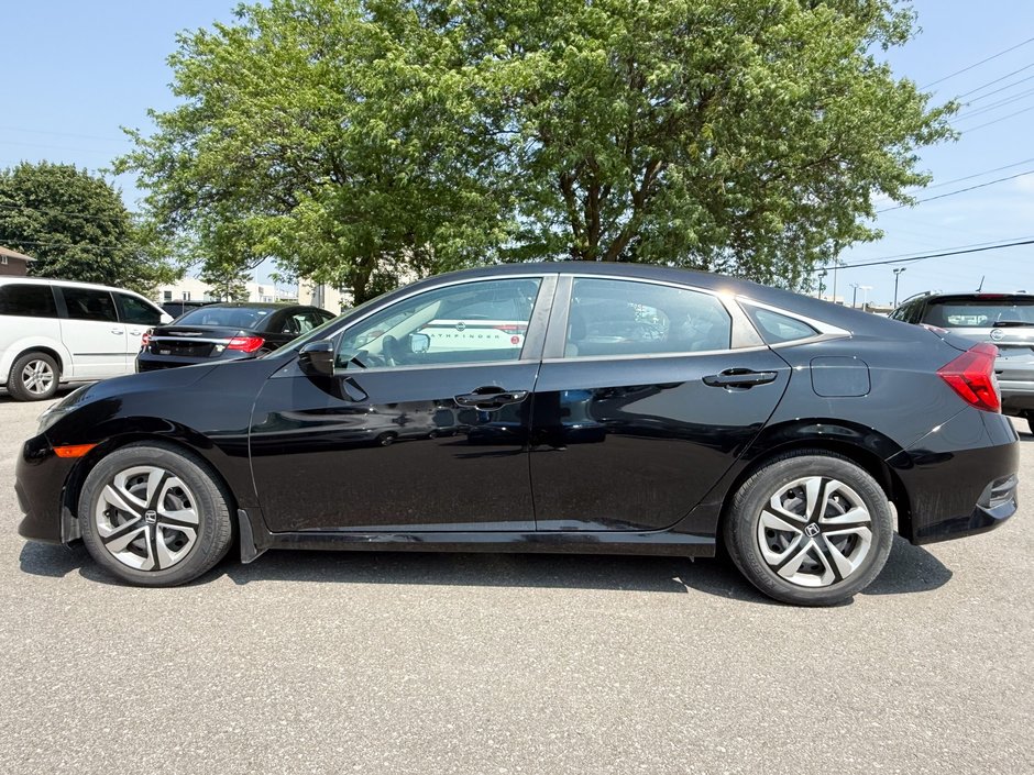 2018 Honda Civic LX-4
