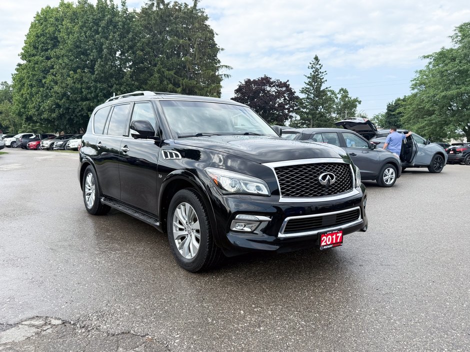 2017 Infiniti QX80 Limited 7 Passenger-10