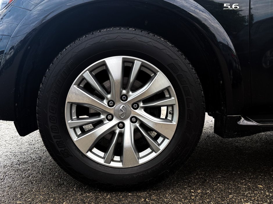 2017 Infiniti QX80 Limited 7 Passenger-12
