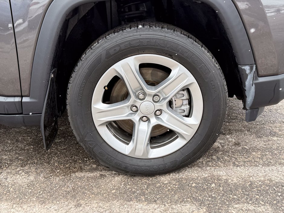 2023 Jeep Compass North-9