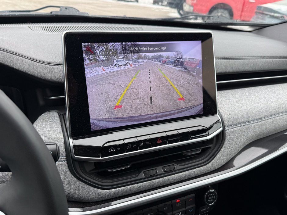 2023 Jeep Compass North-29