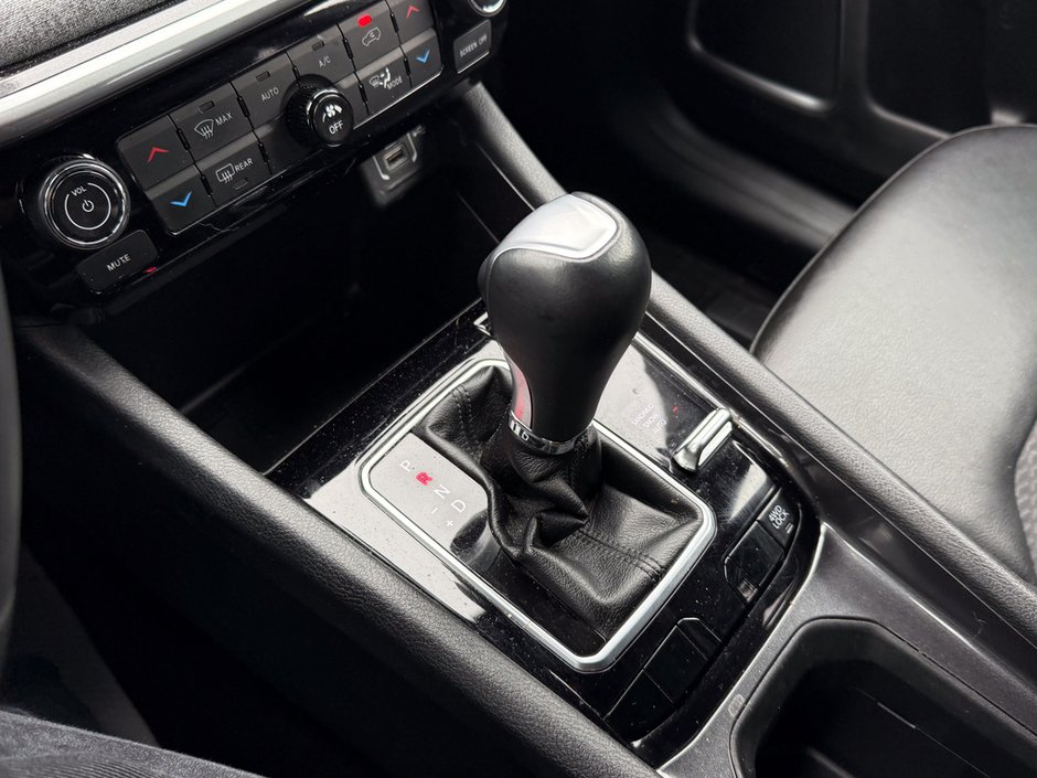 2023 Jeep Compass North-30