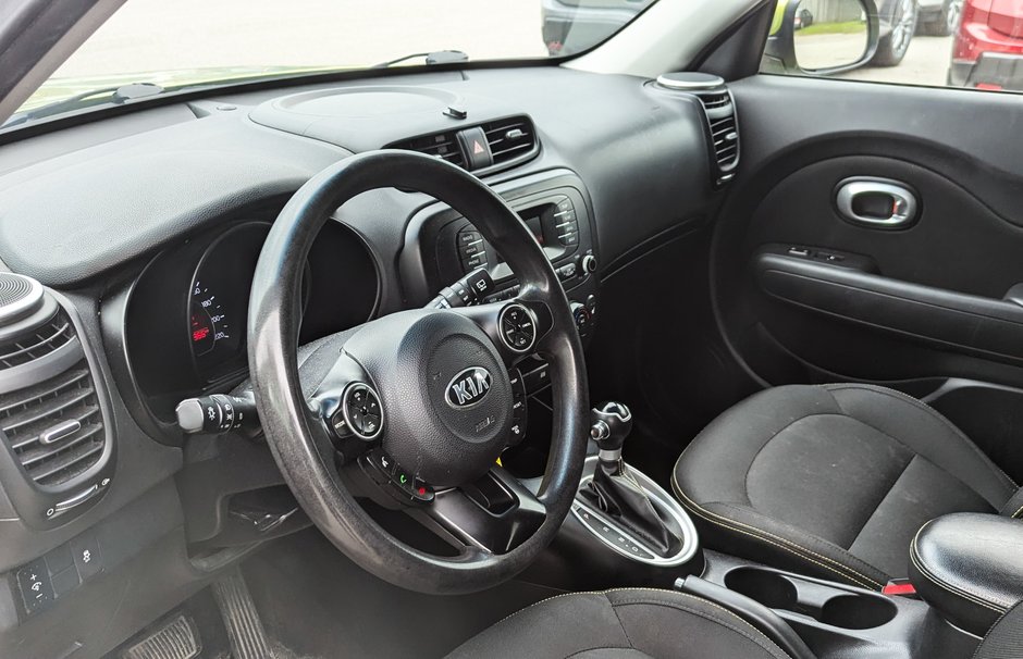 2016 Kia Soul EX-11