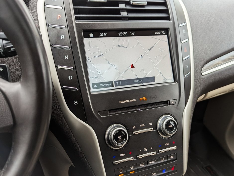 2017 Lincoln MKC Reserve-27