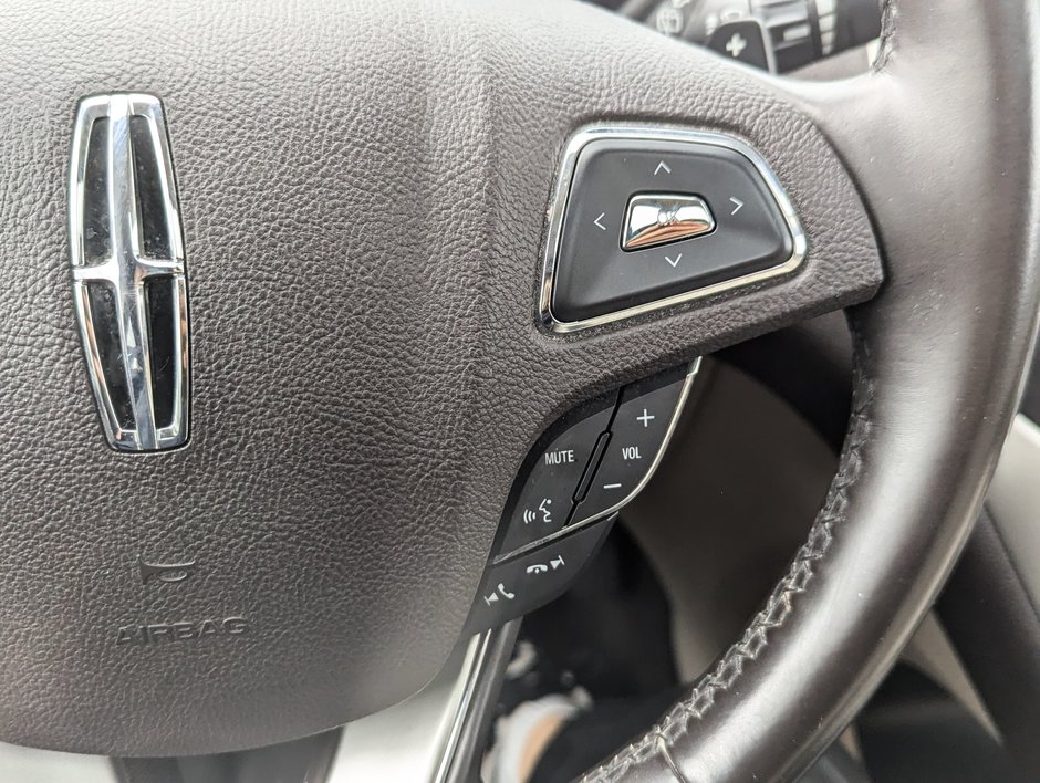 2017 Lincoln MKC Reserve-25