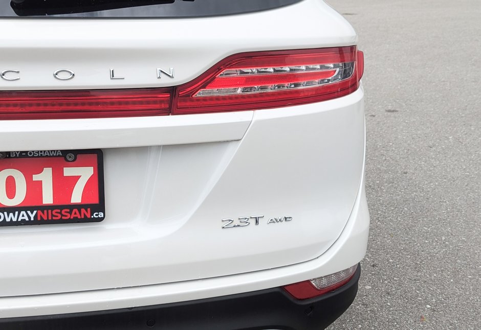 2017 Lincoln MKC Reserve-13
