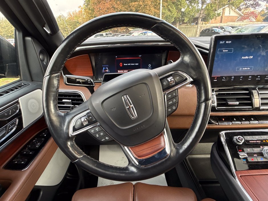 2022 Lincoln Navigator Reserve-22