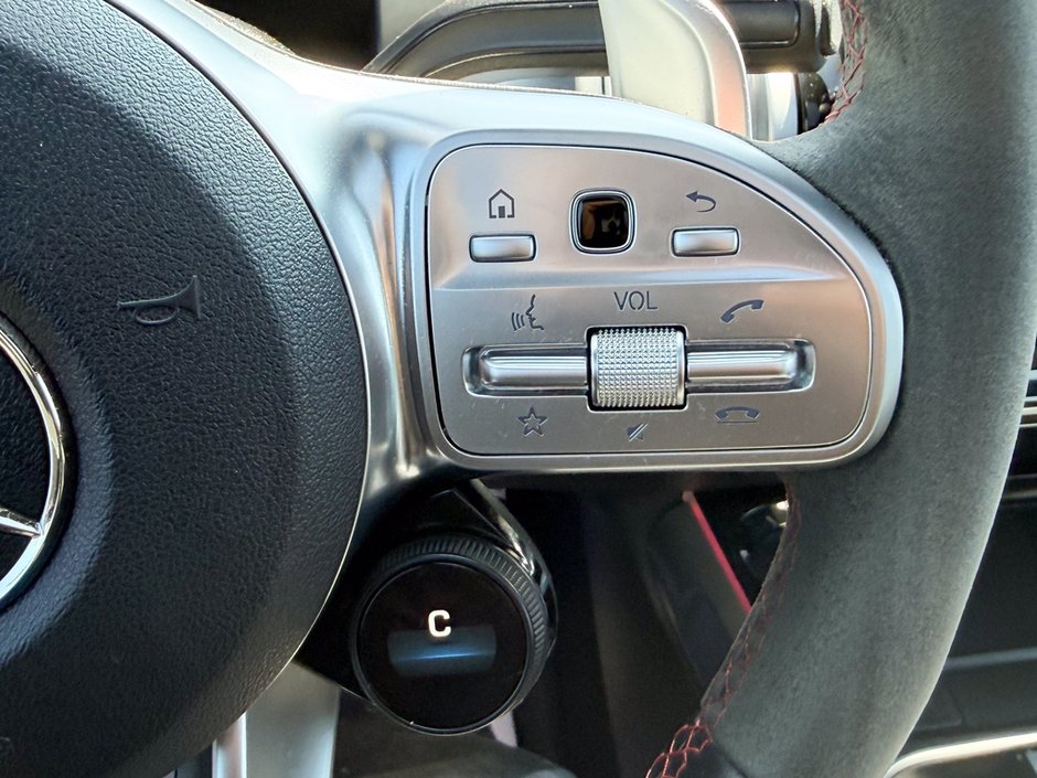 2022 Mercedes-Benz GLB 35 AMG®-24