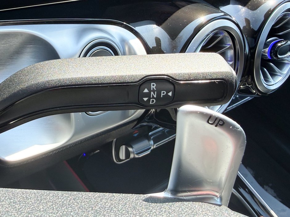 2022 Mercedes-Benz GLB 35 AMG®-29