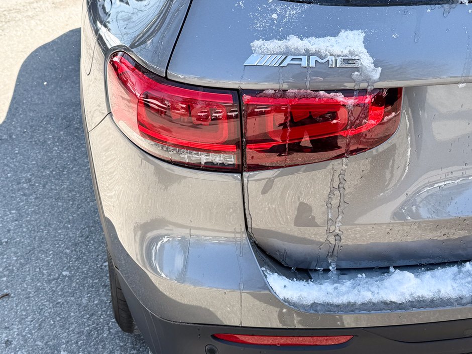 2022 Mercedes-Benz GLB 35 AMG®-12