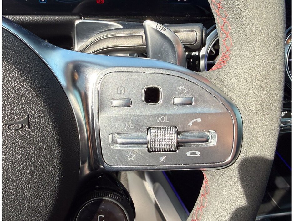 2023 Mercedes-Benz AMG GLB 35-23