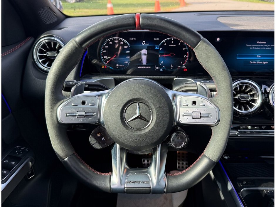 2023 Mercedes-Benz AMG GLB 35-16