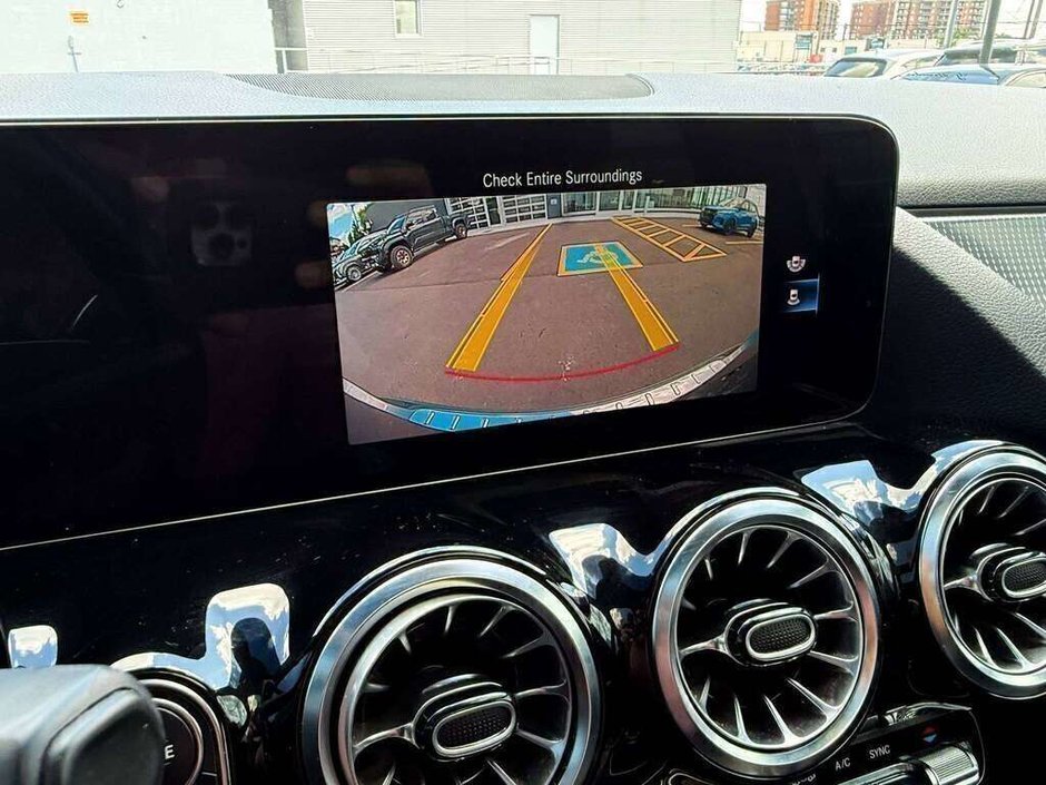 2023 Mercedes-Benz GLA 250-31