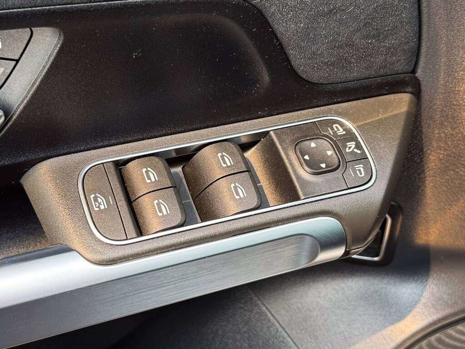 2022 Mercedes-Benz GLB 35 AMG®-22