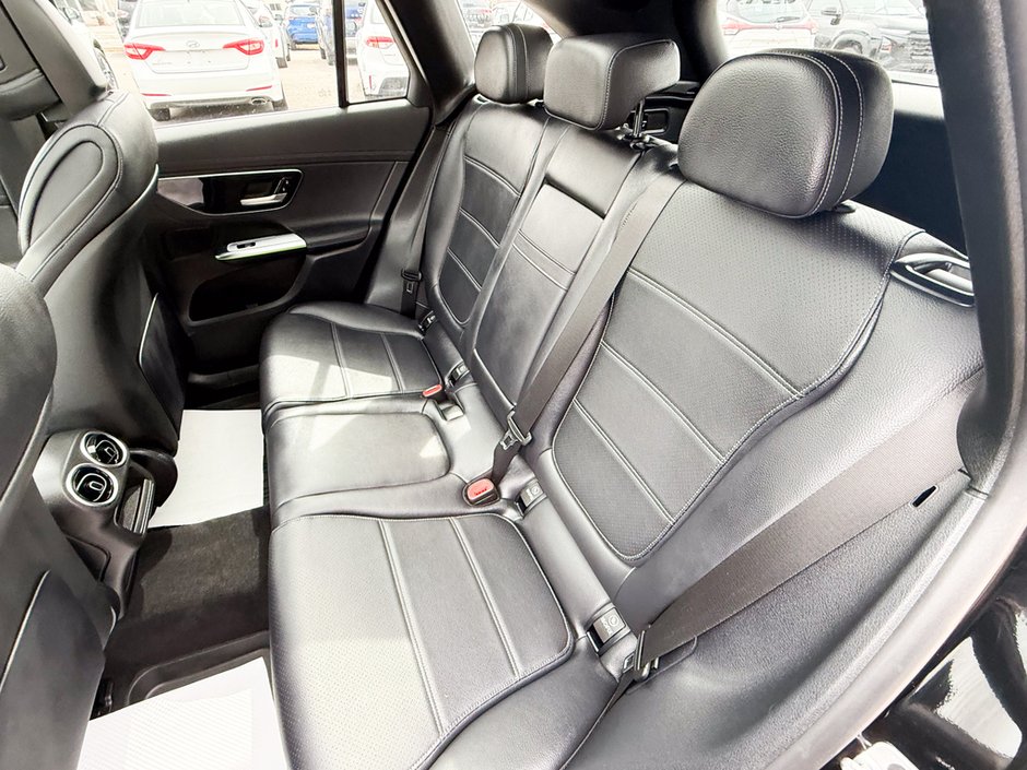 2023 Mercedes-Benz GLC 300-15