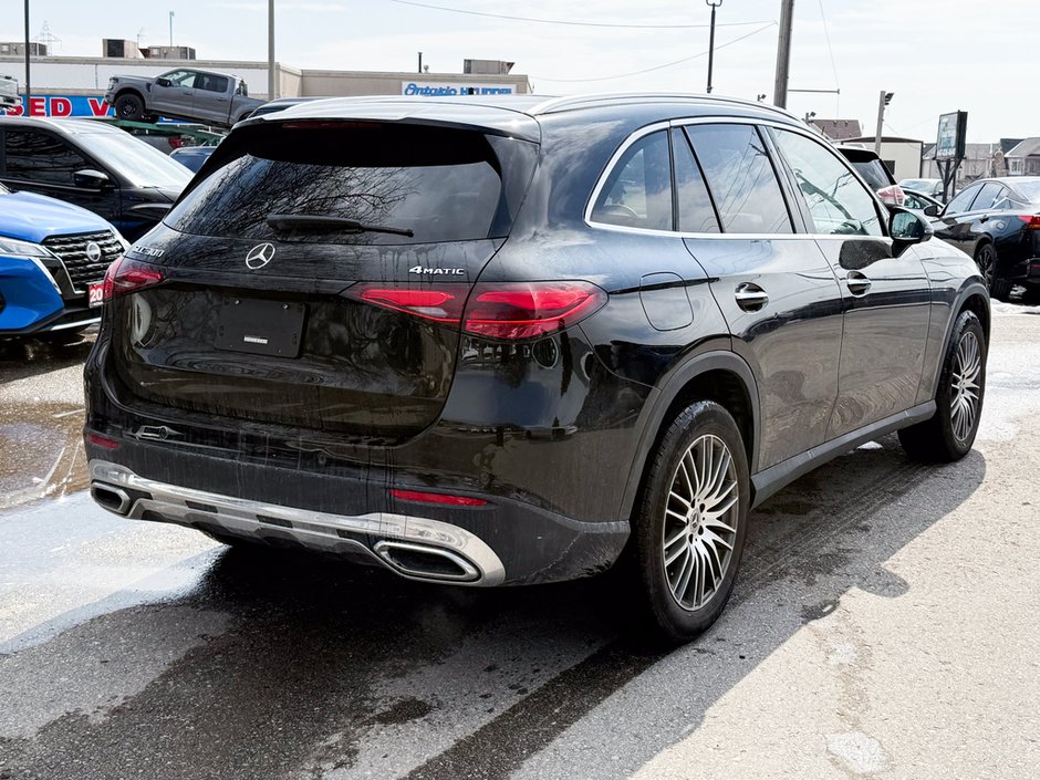 2023 Mercedes-Benz GLC 300-6