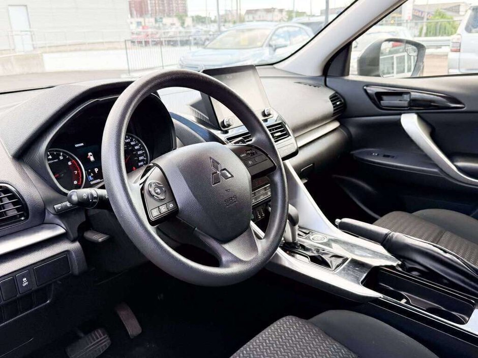 2024 Mitsubishi Eclipse Cross ES-9