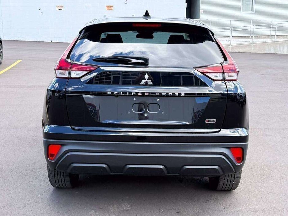 2024 Mitsubishi Eclipse Cross ES-5