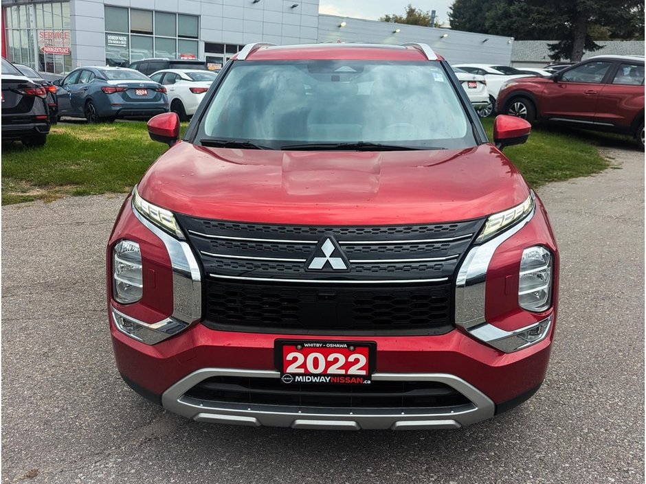 2022 Mitsubishi Outlander LE-2