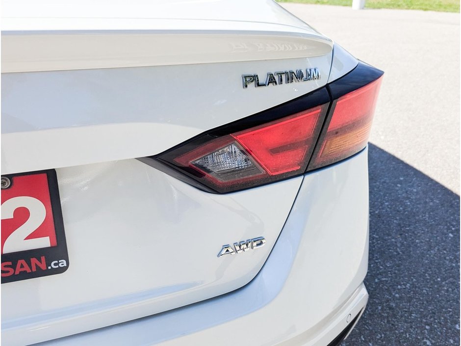 2022 Nissan Altima 2.5 Platinum-12