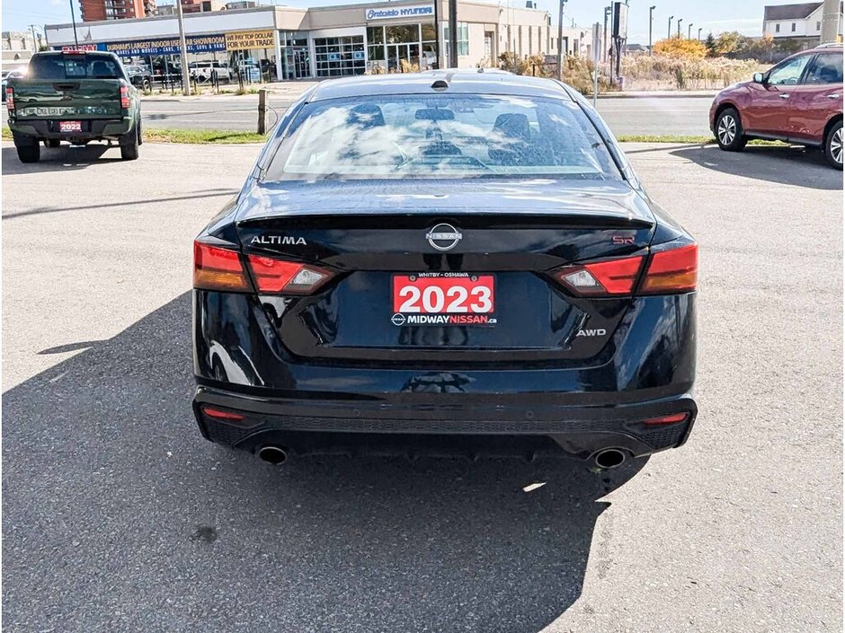 2023 Nissan Altima SR-6