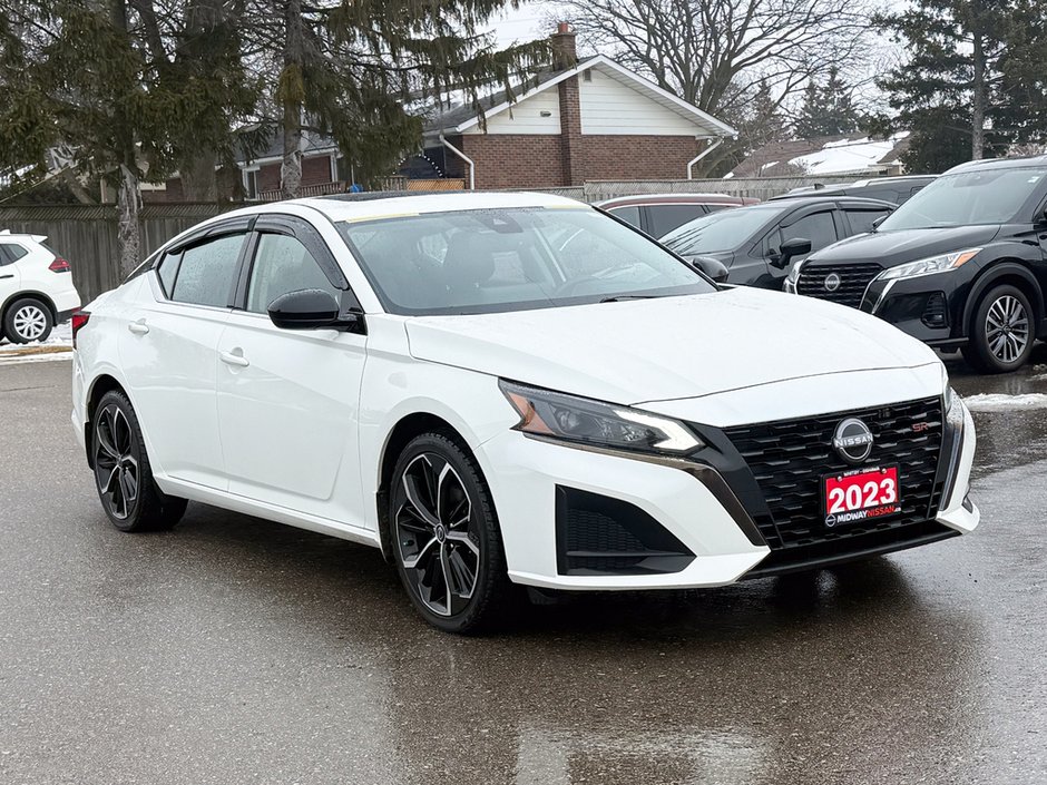 2023 Nissan Altima SR-8