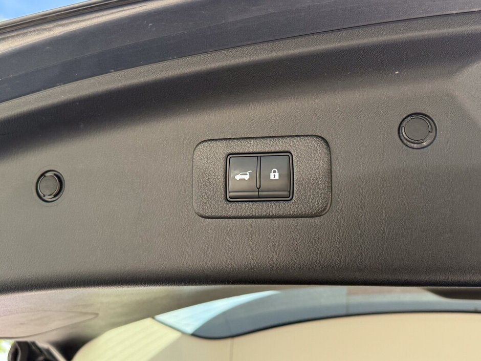 2023 Nissan Armada SL-14