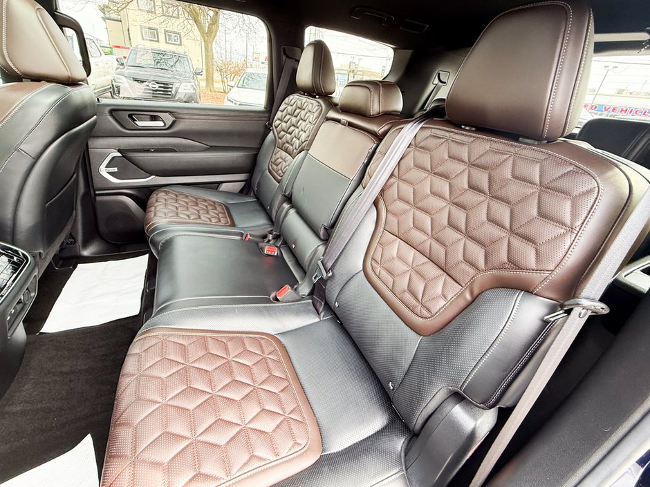 2025 Nissan Armada Platinum Reserve-17