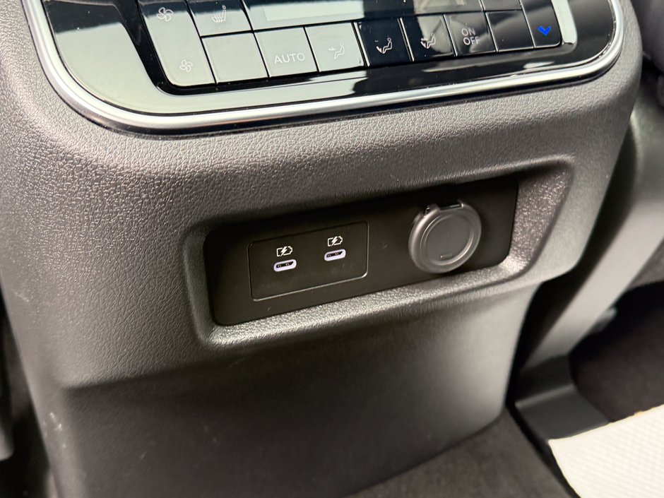 2025 Nissan Armada Platinum Reserve-21