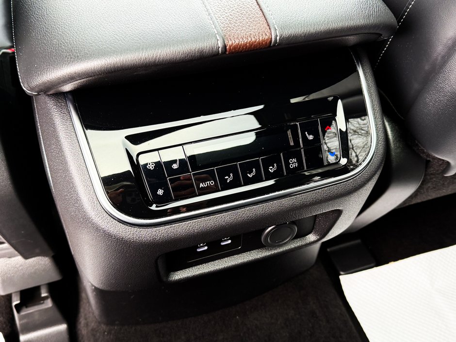 2025 Nissan Armada Platinum Reserve-20