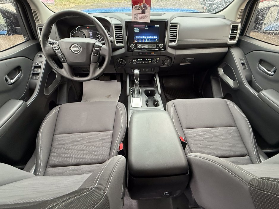 2024 Nissan Frontier SV-16