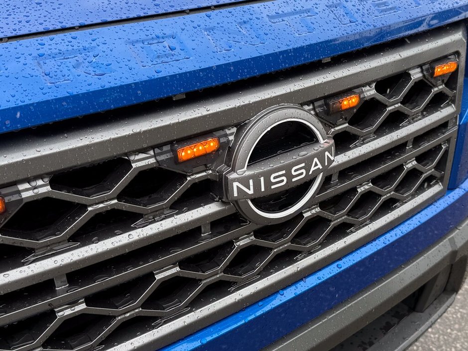 2024 Nissan Frontier SV-11