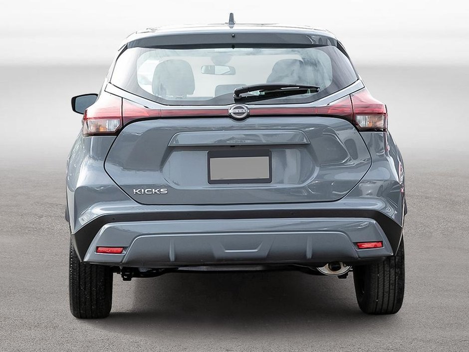 2024 Nissan Kicks Play S-4