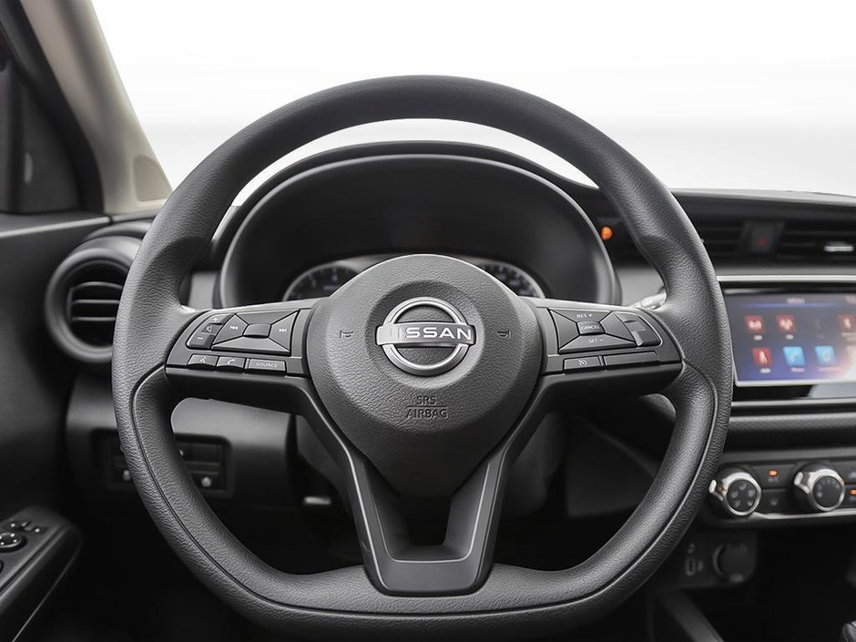 2025 Nissan Kicks Play S-12
