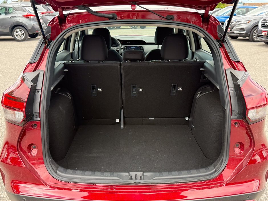 2025 Nissan Kicks Play SV-9