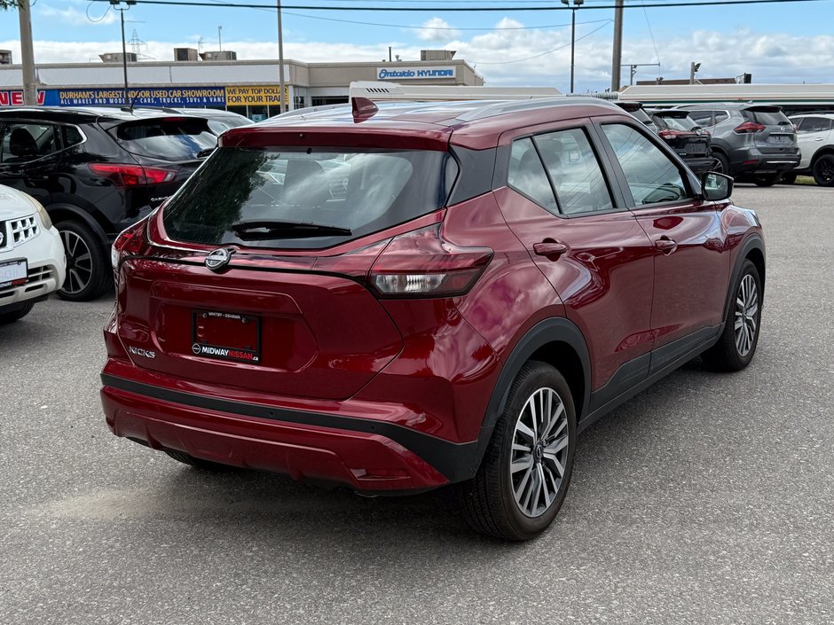 2025 Nissan Kicks Play SV-7