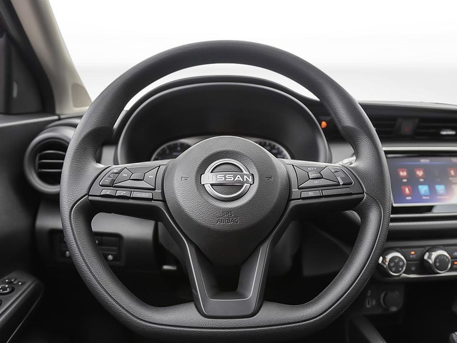 2025 Nissan Kicks Play S-11